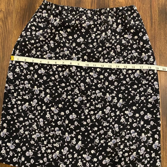 Vintage floral high waisted mini skirt, size small east west fashions - Picture 4 of 7